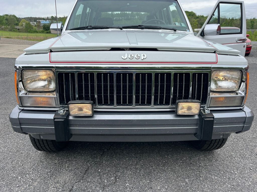 1991 Jeep Cherokee Classic 1-Owner Cherokee Laredo 4x4 XJ Box Cherokee - 23019556 - 72