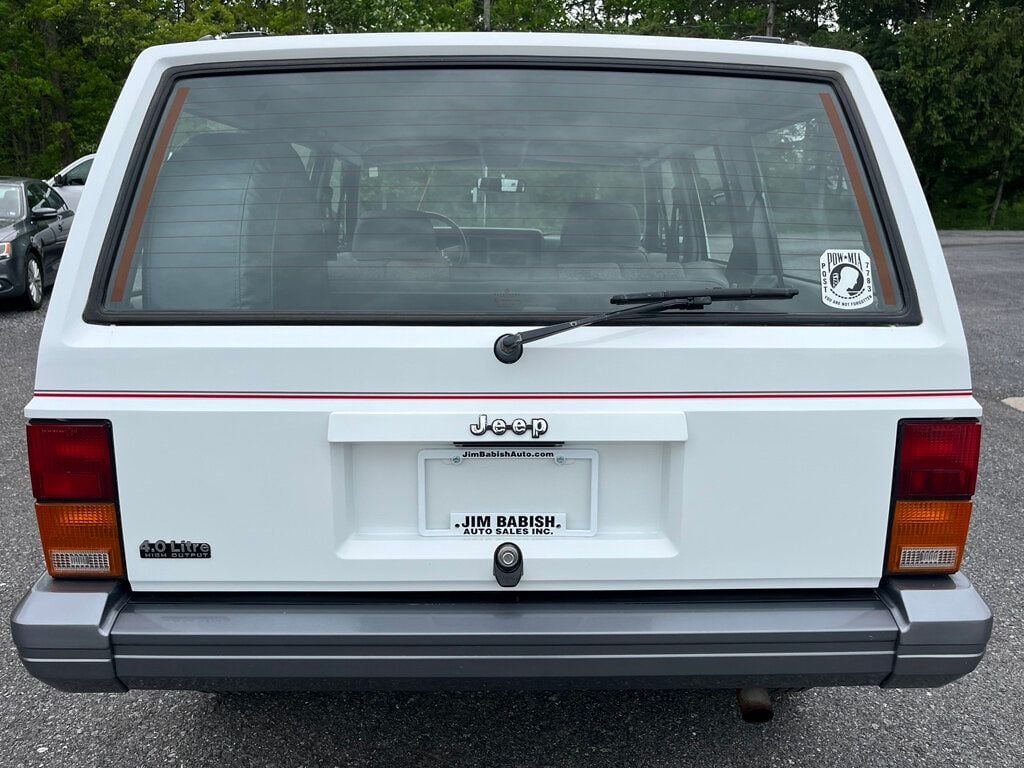 1991 Jeep Cherokee Classic 1-Owner Cherokee Laredo 4x4 XJ Box Cherokee - 23019556 - 7