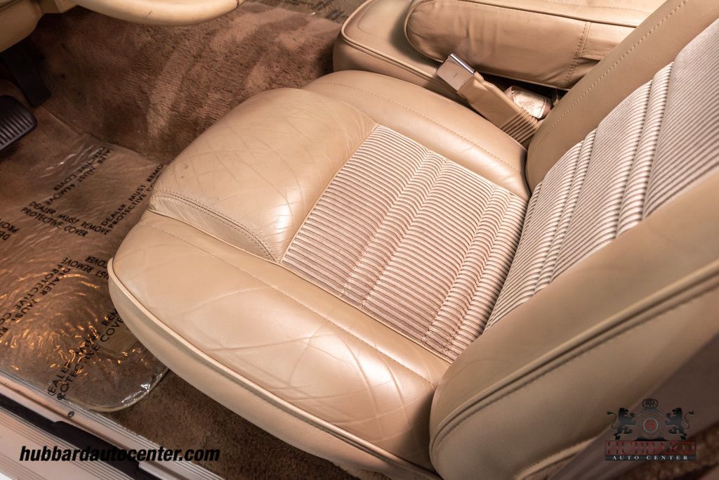 1991 Jeep Grand Wagoneer 4dr Wagon 4WD - 22599648 - 16