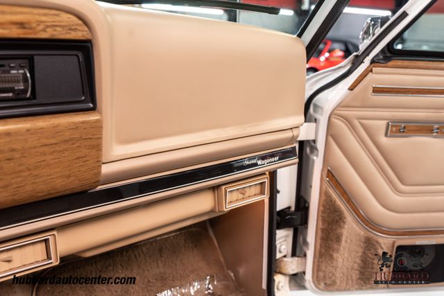 1991 Jeep Grand Wagoneer 4dr Wagon 4WD - 22599648 - 19