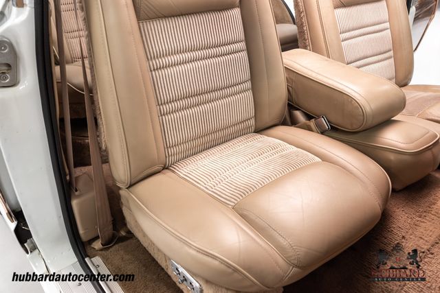 1991 Jeep Grand Wagoneer 4dr Wagon 4WD - 22599648 - 22