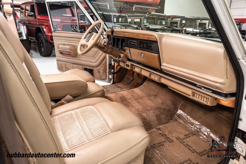 1991 Jeep Grand Wagoneer 4dr Wagon 4WD - 22599648 - 23