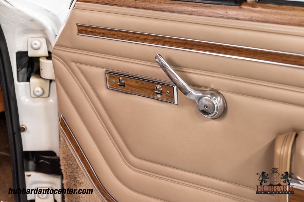 1991 Jeep Grand Wagoneer 4dr Wagon 4WD - 22599648 - 64