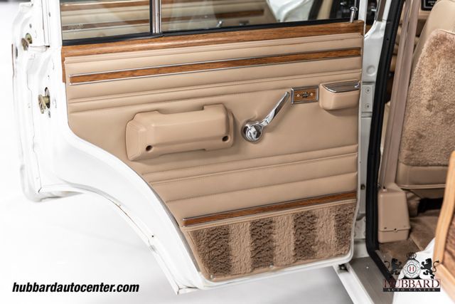 1991 Jeep Grand Wagoneer 4dr Wagon 4WD - 22599648 - 81