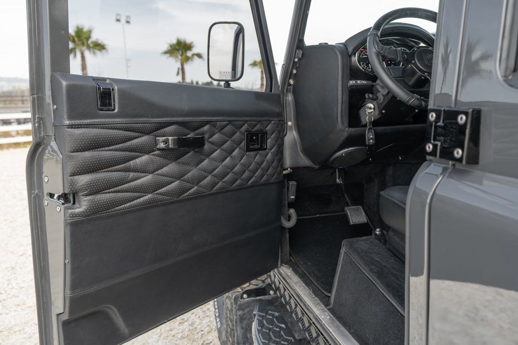 1991 Land Rover Defender 110 Pickup Monarch Nomad EV - 23039660 - 11