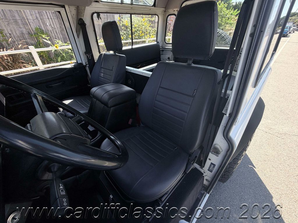 1991 Land Rover Defender 90  - 23071604 - 14