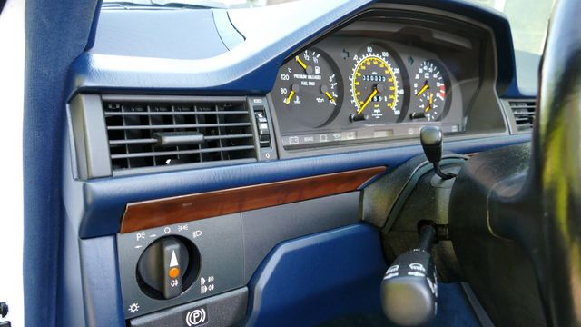 1991 Mercedes-Benz 300 Series 300 Series 2dr Coupe 300CE - 18346196 - 17
