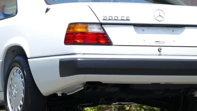 1991 Mercedes-Benz 300 Series 300 Series 2dr Coupe 300CE - 18346196 - 70