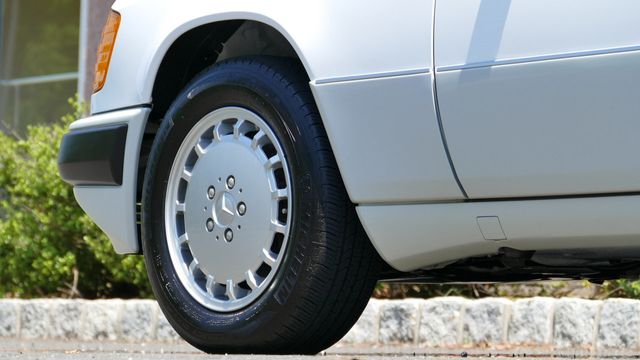 1991 Mercedes-Benz 300 Series 300 Series 2dr Coupe 300CE - 18346196 - 88