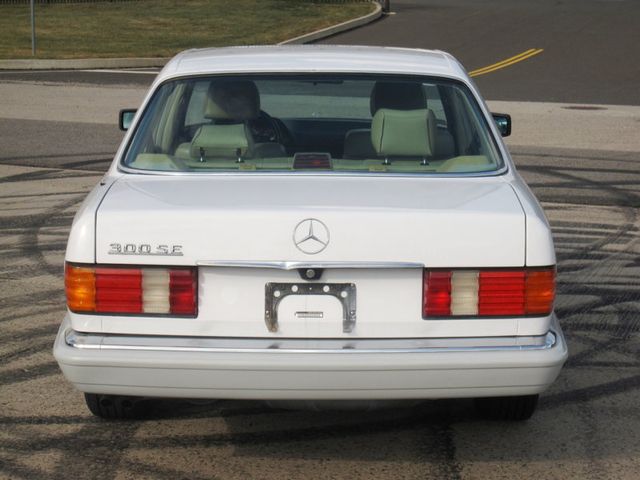 1991 Mercedes-Benz 300 Series 300 Series 4dr Sedan 300SE - 22603091 - 13