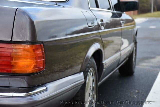 1991 Mercedes-Benz 560 Series 560 Series 4dr Sedan 560SEL - 22957256 - 18