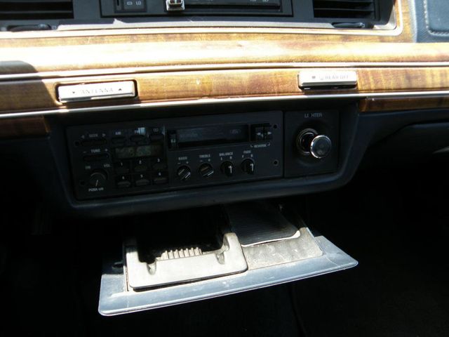 1991 Mercury Grand Marquis 4dr Sedan LS - 23087649 - 9