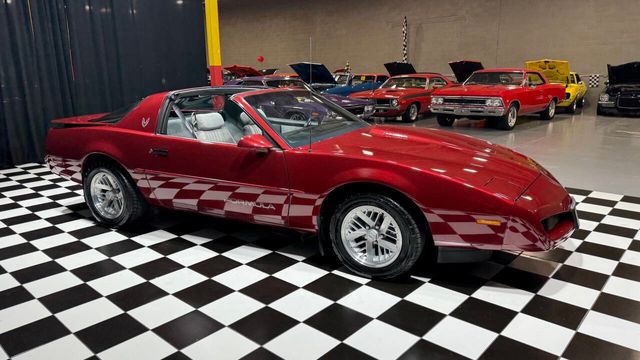 1991 Pontiac Firebird 2dr Coupe Formula Hatchback - 22934586 - 10