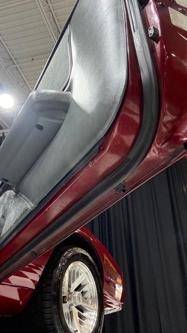 1991 Pontiac Firebird 2dr Coupe Formula Hatchback - 22934586 - 31