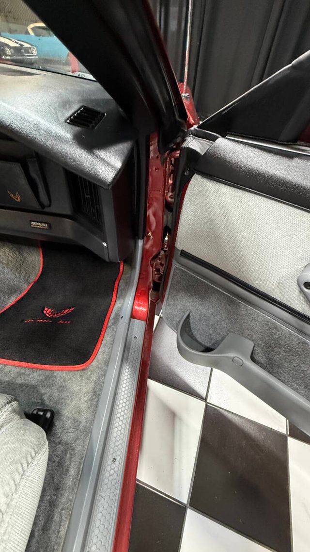 1991 Pontiac Firebird 2dr Coupe Formula Hatchback - 22934586 - 67