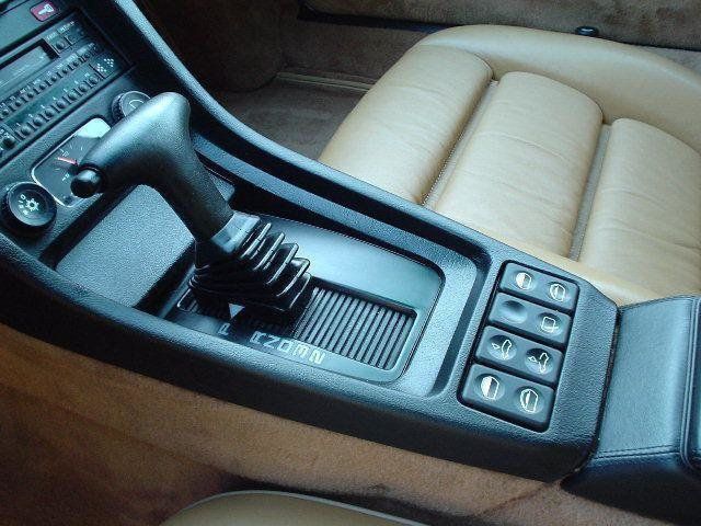 1991 Porsche 928 S4 - 2368351 - 24