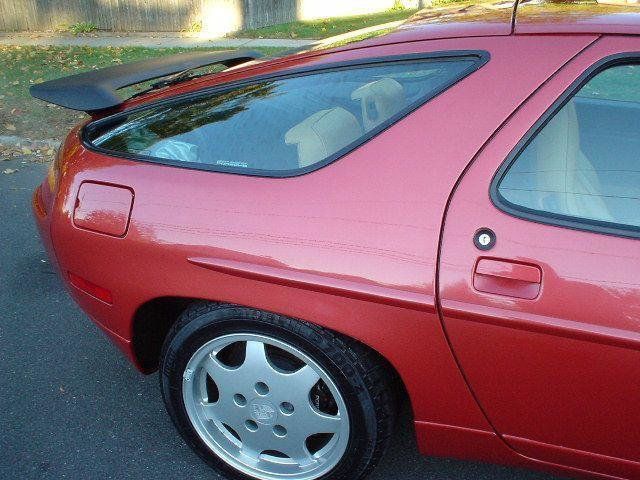 1991 Porsche 928 S4 - 2368351 - 36