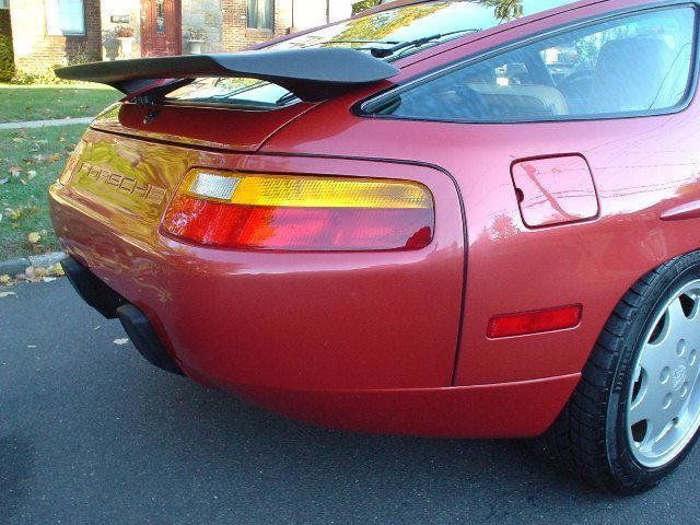 1991 Porsche 928 S4 - 2368351 - 38