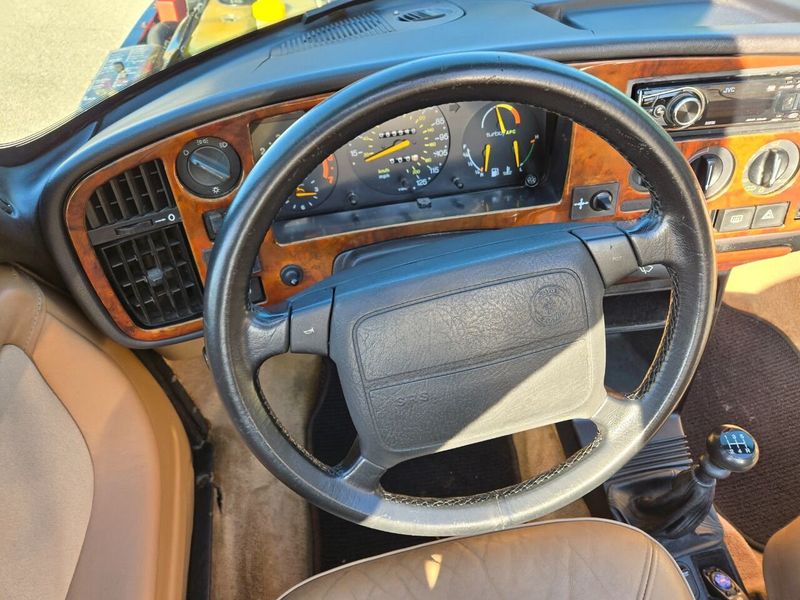 1991 Saab 900 Turbo 2dr Convertible - 22436028 - 80