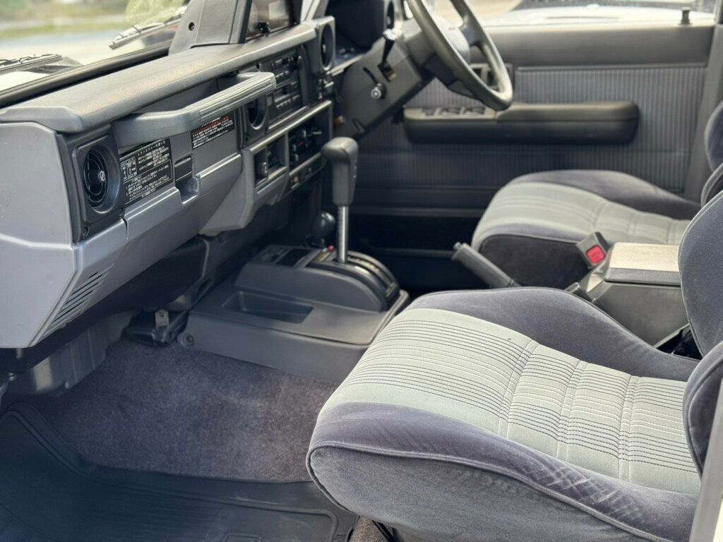 1991 Toyota Land Cruiser 4dr Wagon - 22950080 - 13