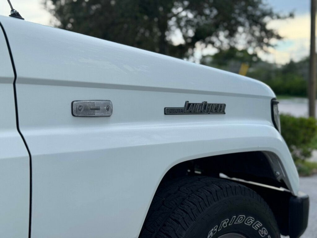 1991 Toyota Land Cruiser 4dr Wagon - 22950080 - 4