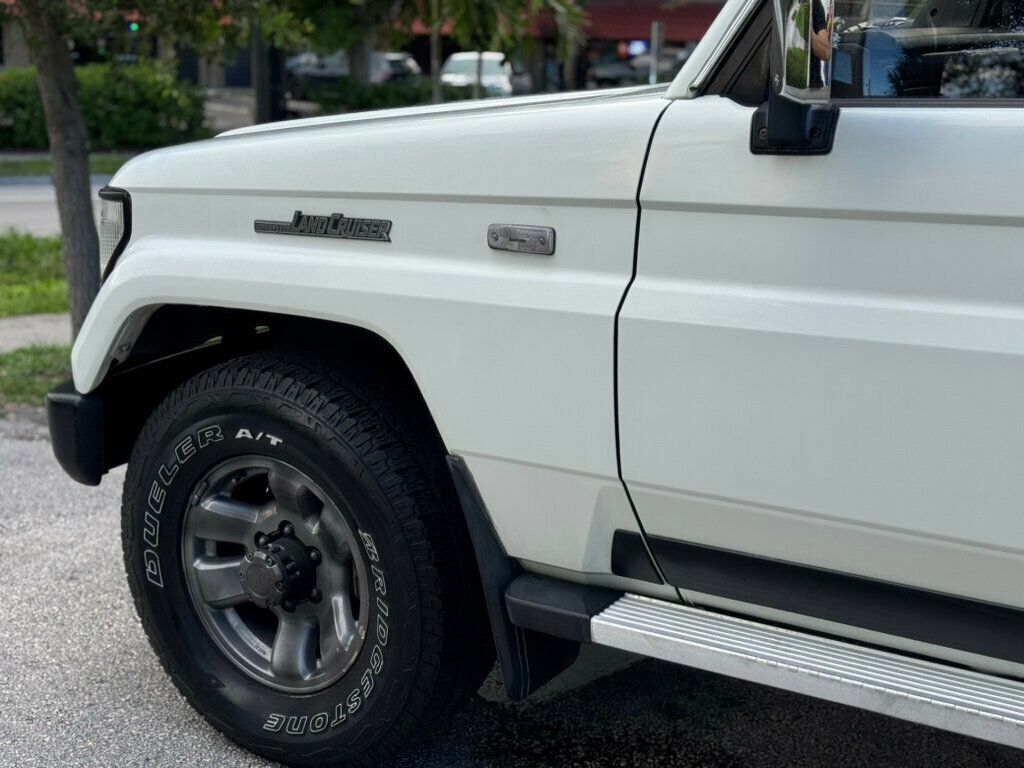 1991 Toyota Land Cruiser 4dr Wagon - 22950080 - 5
