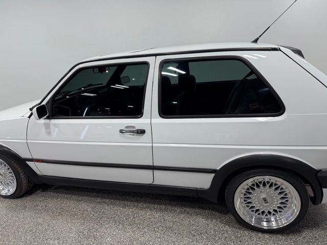 1991 Volkswagen Golf GTI Base Trim - 22987860 - 16