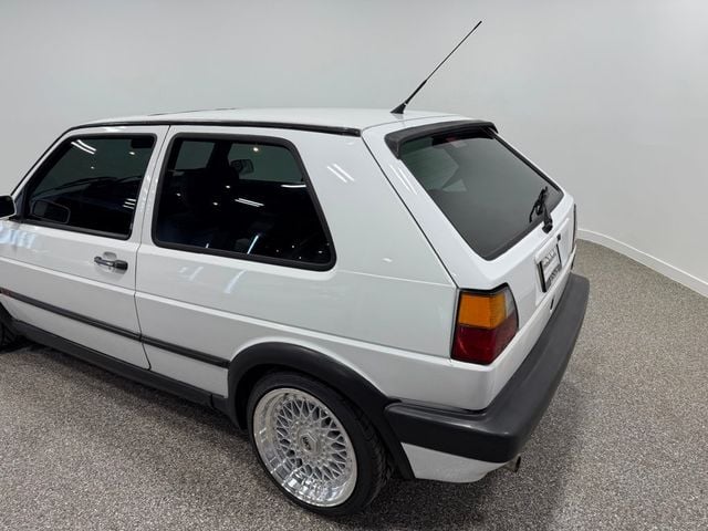 1991 Volkswagen Golf GTI Base Trim - 22987860 - 17