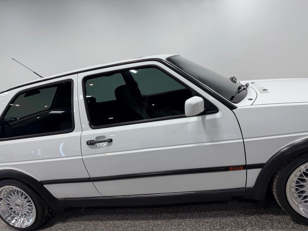 1991 Volkswagen Golf GTI Base Trim - 22987860 - 18