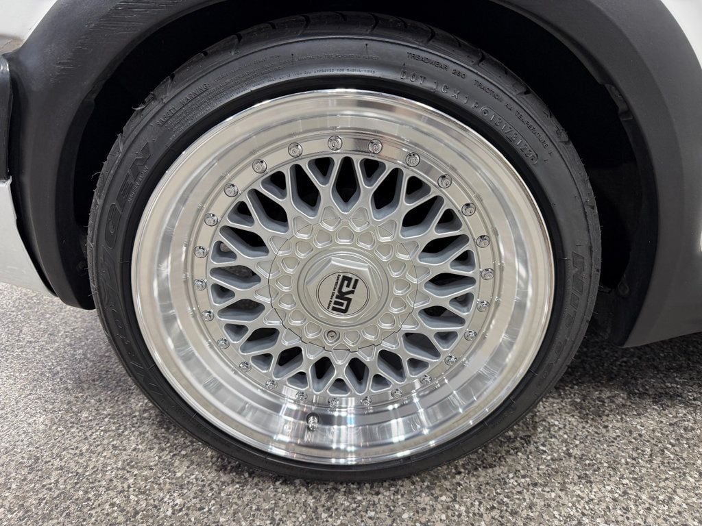 1991 Volkswagen Golf GTI Base Trim - 22987860 - 25