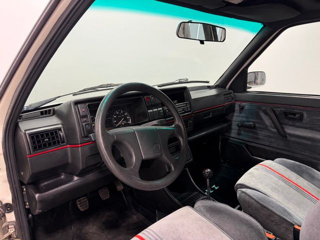 1991 Volkswagen Golf GTI Base Trim - 22987860 - 33