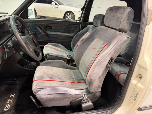 1991 Volkswagen Golf GTI Base Trim - 22987860 - 37