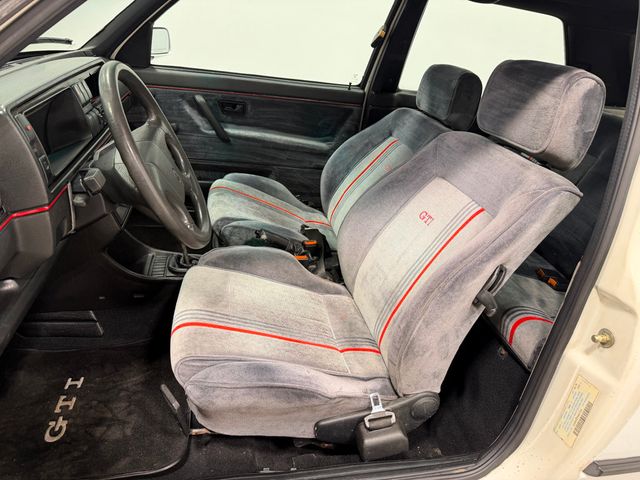 1991 Volkswagen Golf GTI Base Trim - 22987860 - 6