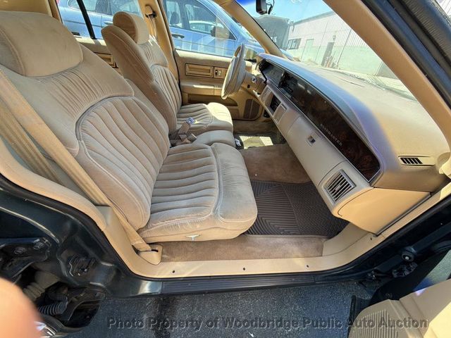 1992 Buick Roadmaster 4dr Sedan - 23019856 - 11