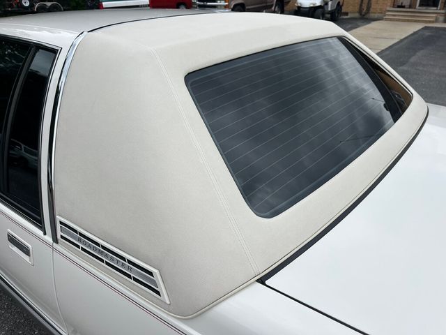 1992 Buick Roadmaster 4dr Sedan - 23055613 - 13