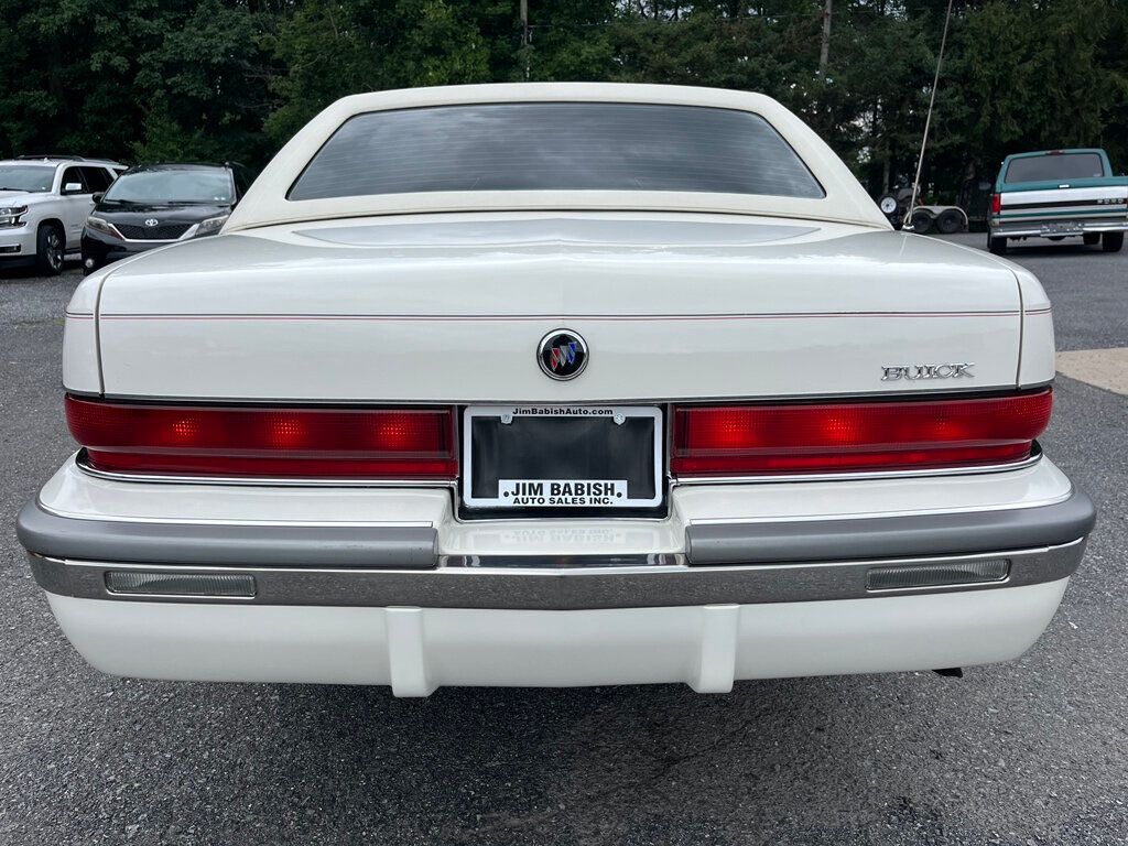1992 Buick Roadmaster 4dr Sedan - 23055613 - 3