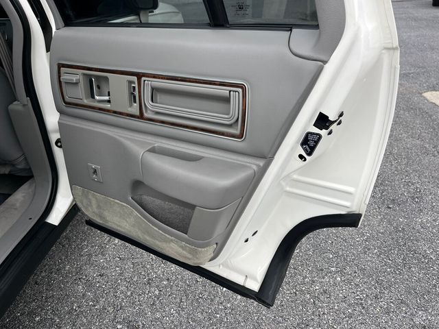 1992 Buick Roadmaster 4dr Sedan - 23055613 - 44