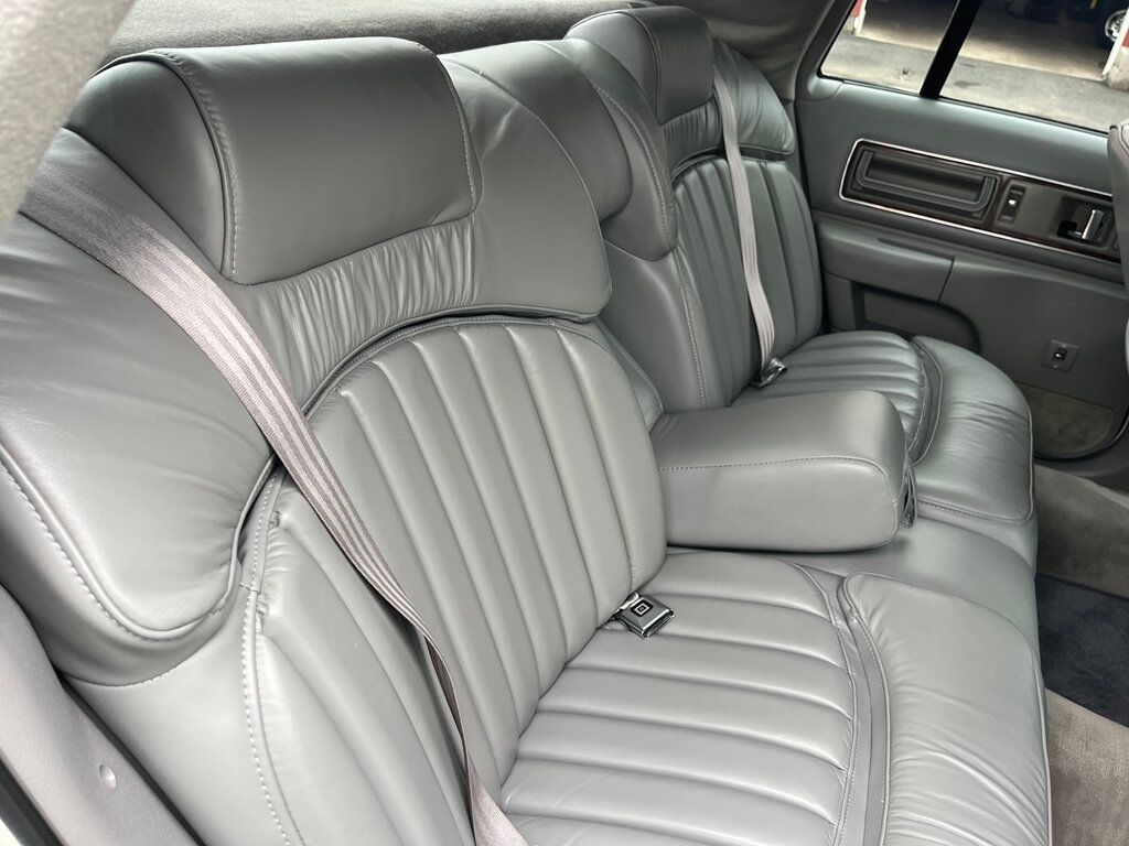 1992 Buick Roadmaster 4dr Sedan - 23055613 - 48