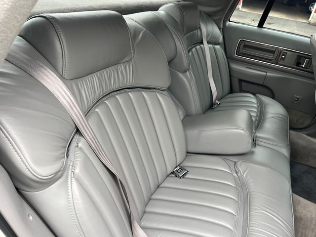 1992 Buick Roadmaster 4dr Sedan - 23055613 - 48