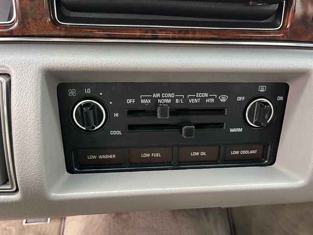 1992 Buick Roadmaster 4dr Sedan - 23055613 - 58