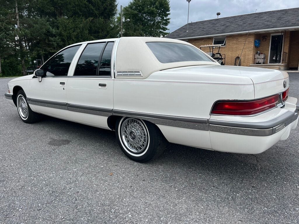 1992 Buick Roadmaster 4dr Sedan - 23055613 - 5