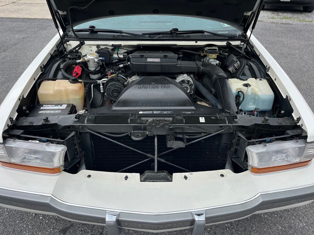 1992 Buick Roadmaster 4dr Sedan - 23055613 - 74
