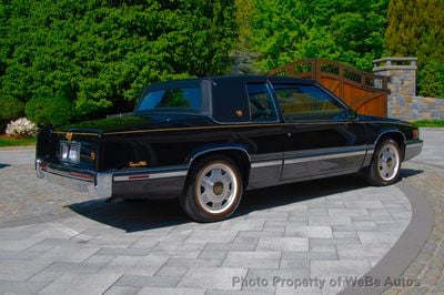 1992 Cadillac DeVille - 1G6CD1382N43