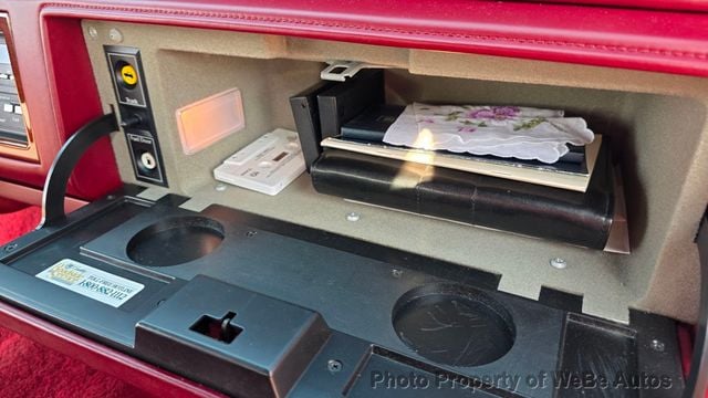 1992 Cadillac Fleetwood Coupe For Sale - 23058352 - 81