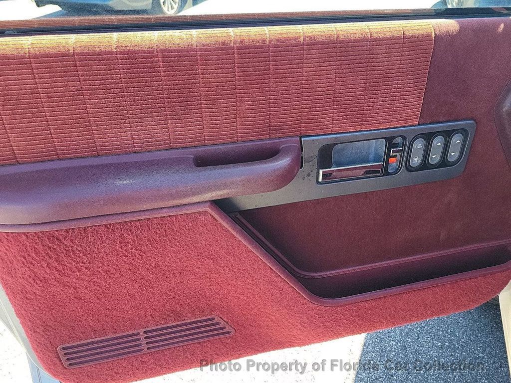 1992 Chevrolet C1500 Regular Cab Short Bed 5.7L - 22944657 - 14