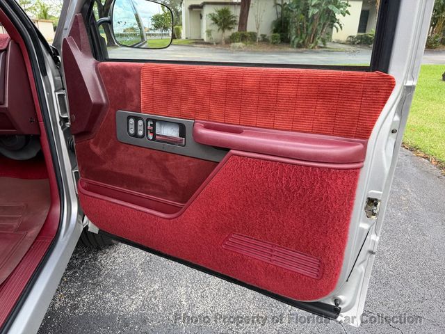 1992 Chevrolet C1500 Regular Cab Short Bed 5.7L - 22944657 - 33