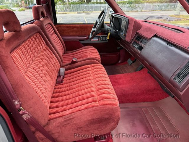 1992 Chevrolet C1500 Regular Cab Short Bed 5.7L - 22944657 - 35