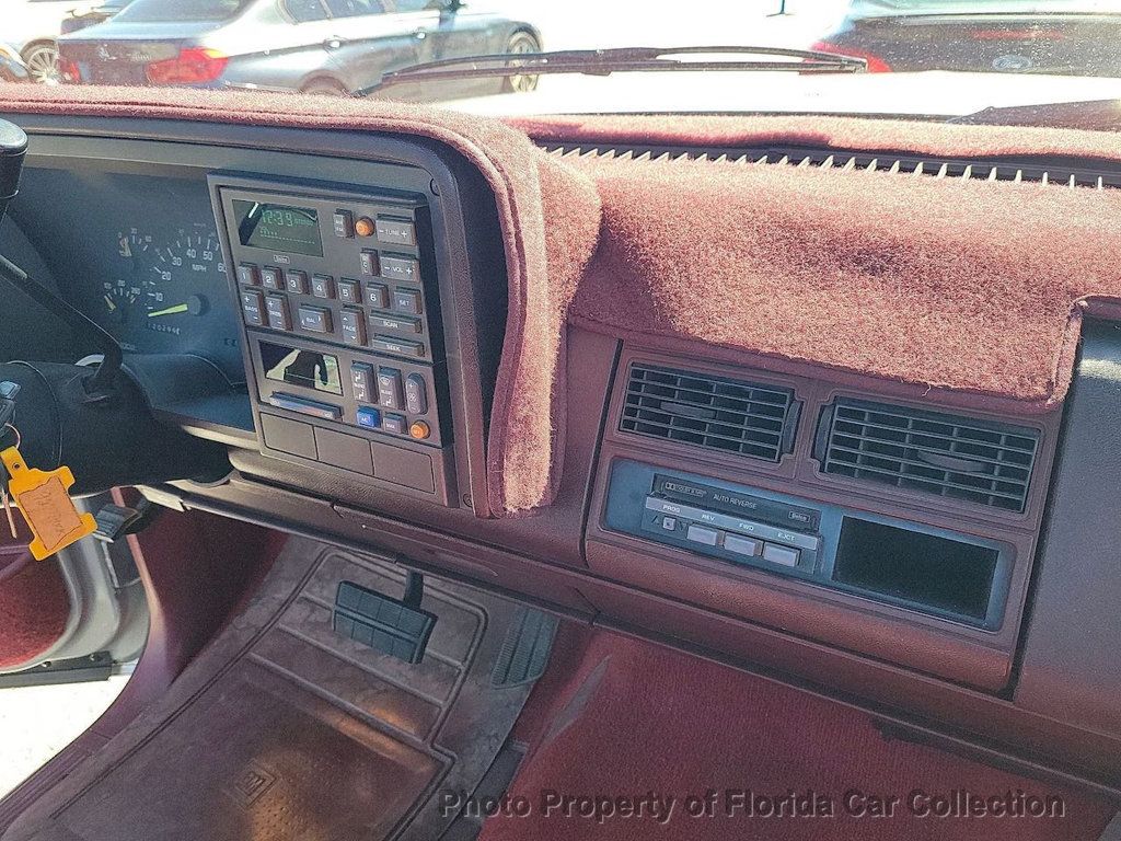 1992 Chevrolet C/K 1500 Regular Cab Short Bed 5.7L - 22944657 - 10