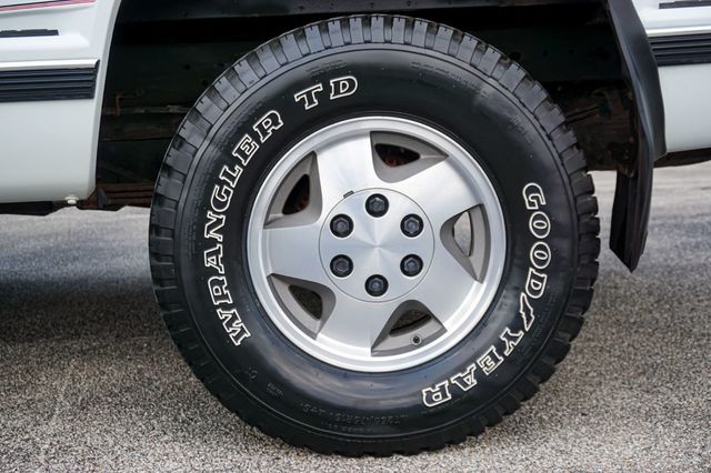 1992 Chevrolet C/K 1500 *Silverado 1500* *Z71 Regular Cab* *Short Bed* *Stepside* *Rare* - 23072440 - 29