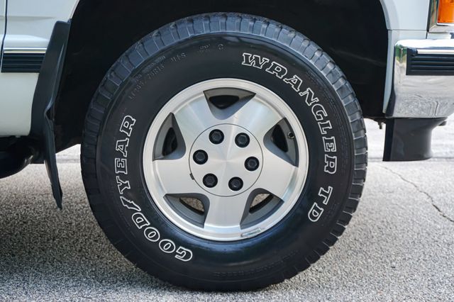 1992 Chevrolet C/K 1500 *Silverado 1500* *Z71 Regular Cab* *Short Bed* *Stepside* *Rare* - 23072440 - 31